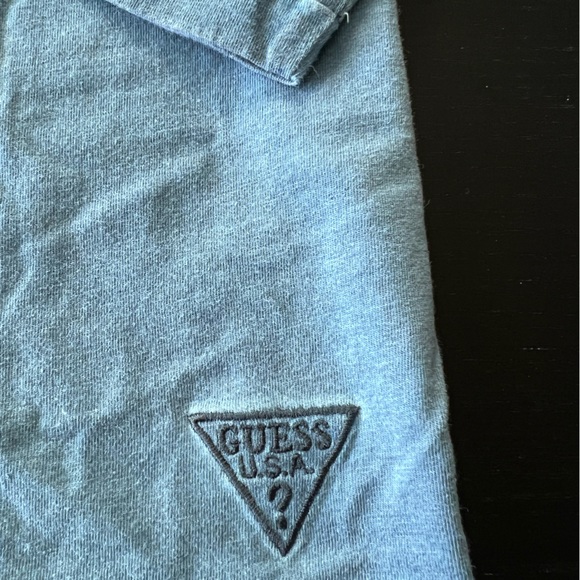 Mens long sleeve Guess t-shirt. - Picture 4 of 4